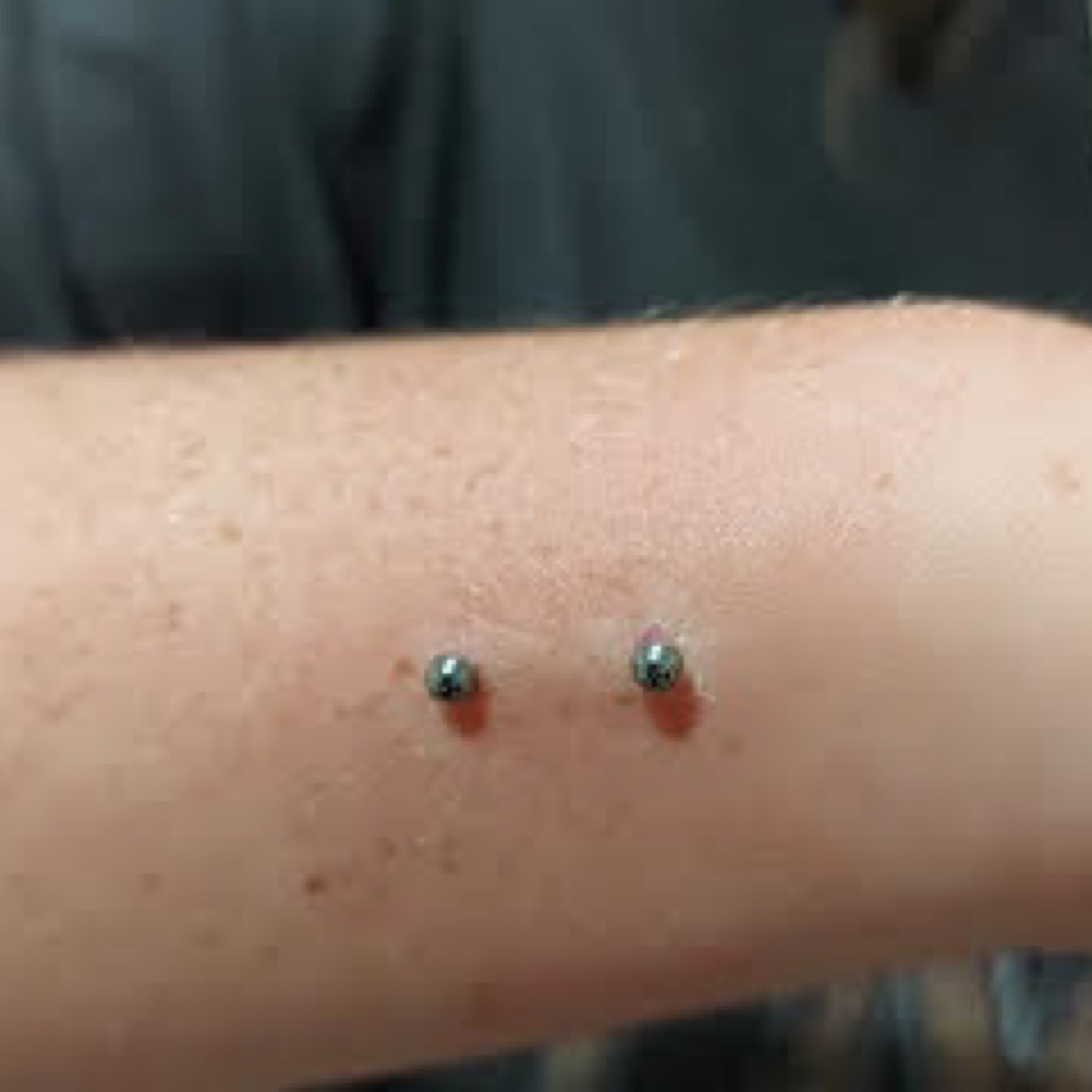Surface body piercing store